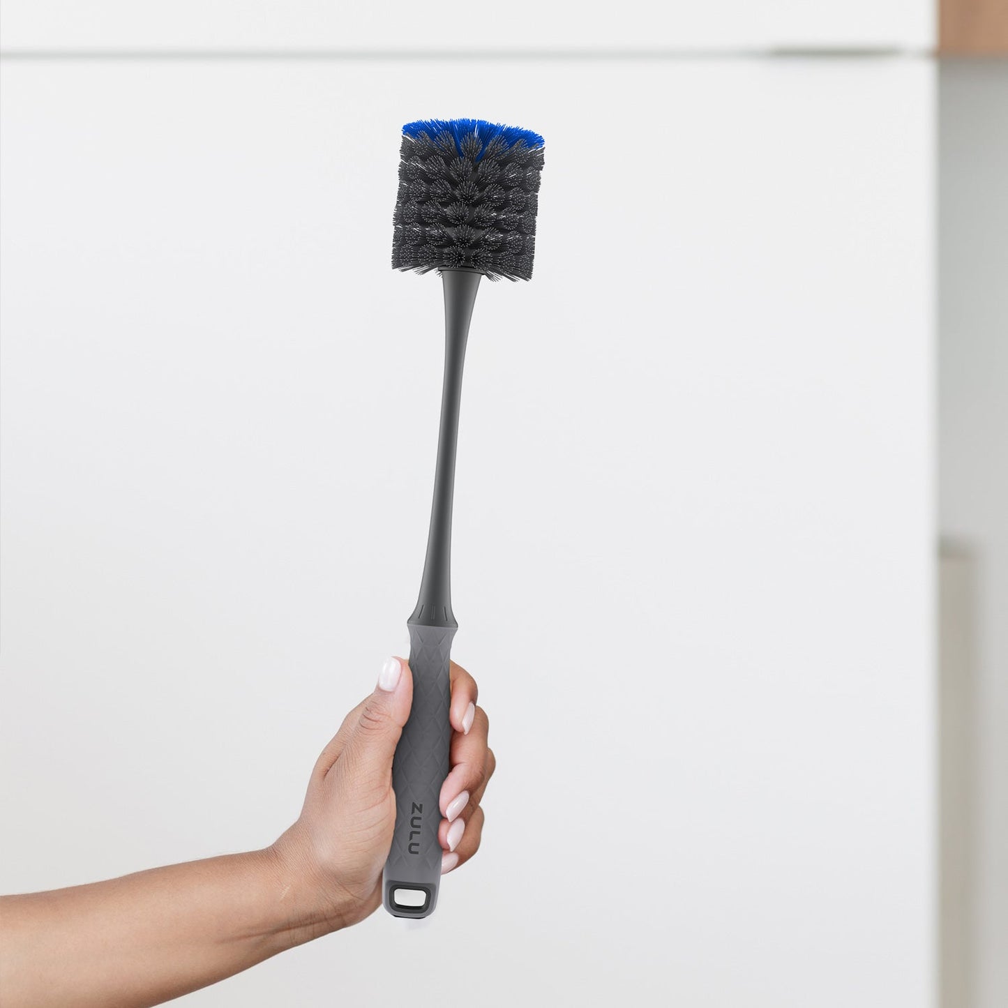 bottle-and-straw-cleaning-brush-set-i8 Zulu_Bottle_Brush_Holding.jpg