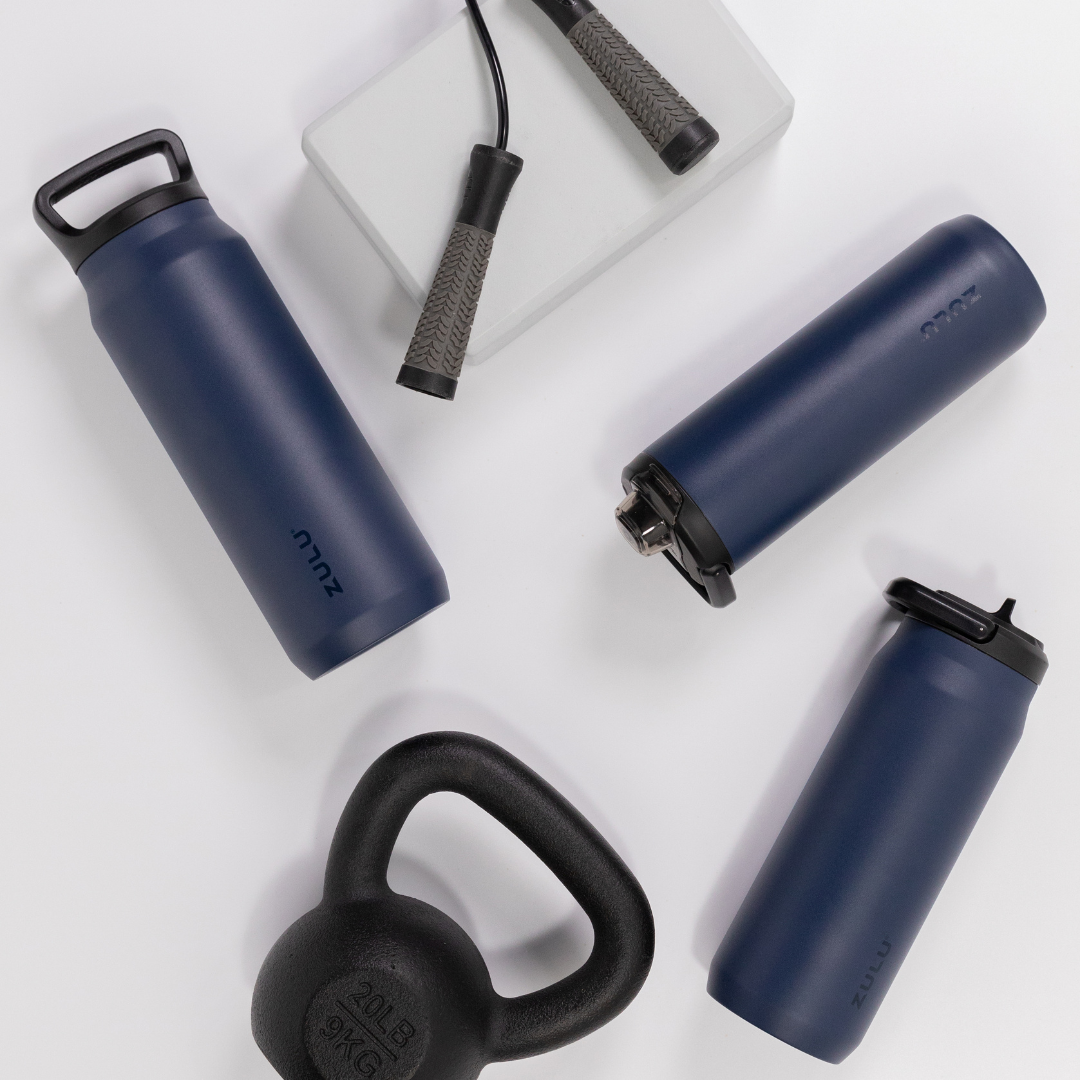 base-stainless-steel-bottle-with-three-lids-f4 zulu_base_navy_1_833e5a5b-ef76-4a12-bb70-abb75cbc2014.png